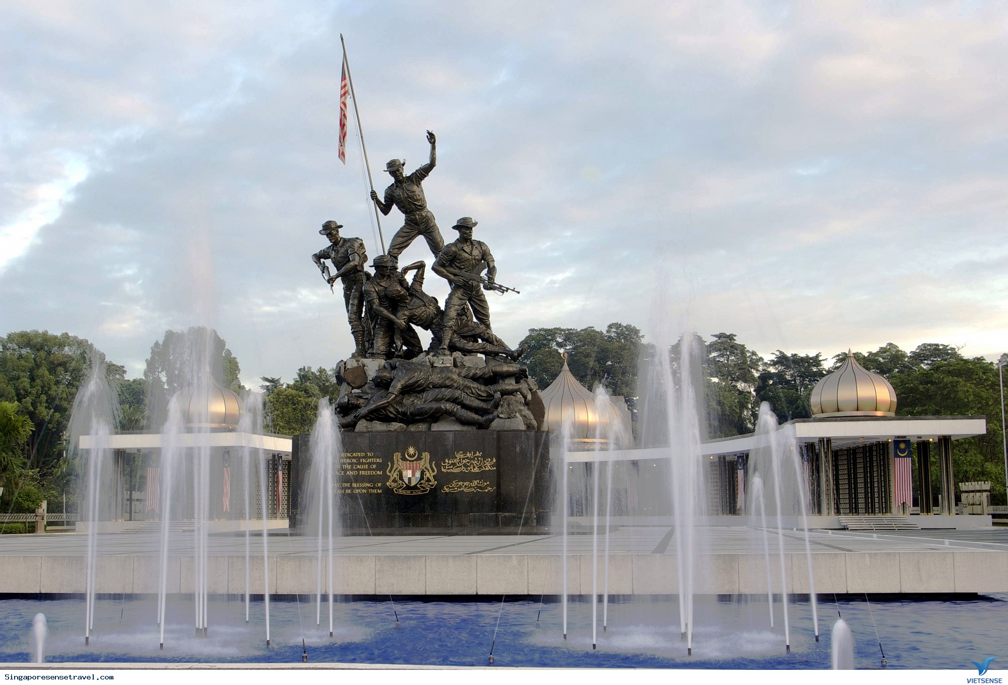 Tìm về tượng đài chiến thắng ghi dấu ấn lịch sử Malaysia - Ảnh 1