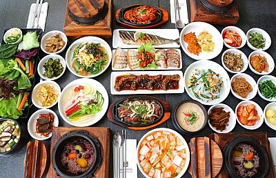 Những món ăn lạ miệng và thân quen Những món ăn lạ miệng và thân quen