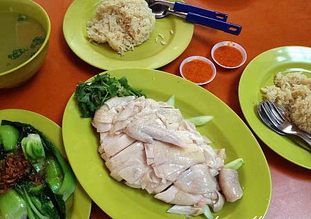 Địa chỉ thưởng thức cơm gà Hải Nam đúng điệu