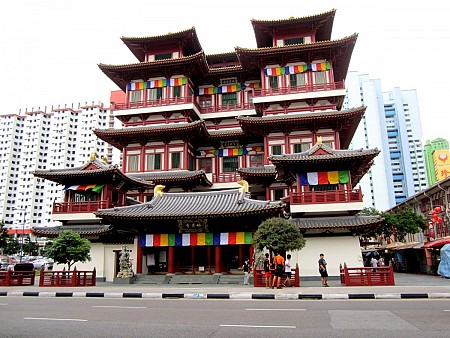 Foya Temple - Chùa Răng Phật