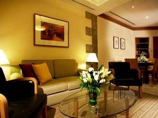 Fraser Place Robertson Walk