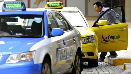 Giá cước taxi Singapore rất lạ?