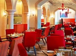 Khách sạn Le Meridien Kuala Lumpur