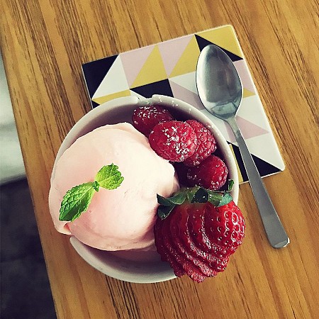 Khám phá 5 quán kem bán đến khuya