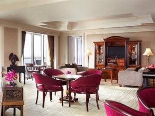 Swissotel The Stamford Hotel