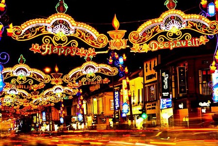 Tìm hiểu lễ hội Deepanah của người theo đạo Hindu ở Singapore