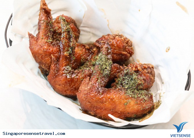 Ngất ngây hương vị gà rán giòn tại Singapore - Ảnh 3 Ngất ngây hương vị gà rán giòn tại Singapore - Ảnh 3