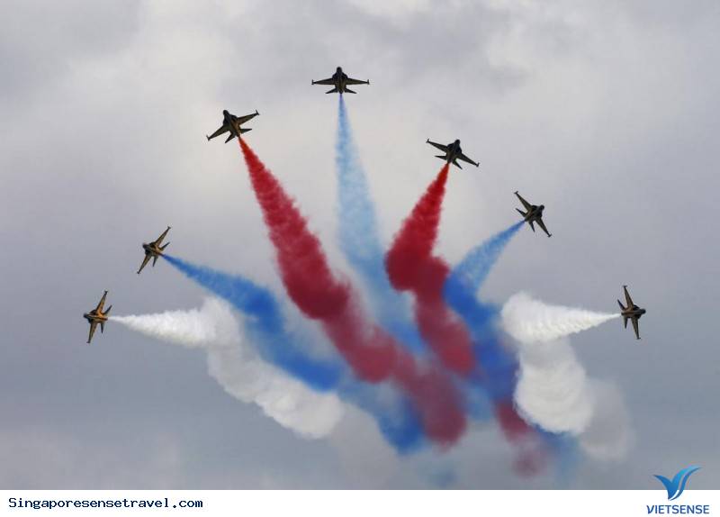 Ấn tượng với triển lãm máy bay Singapore 2016 - Ảnh 4
