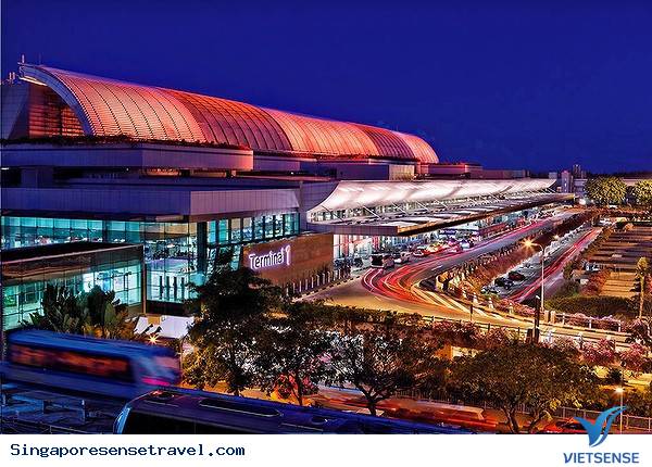Changi của Singapore: Sân bay tuyệt vời nhất trên thế giới - Ảnh 2