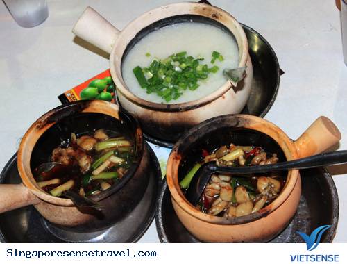 Chao ech Singapore - Ảnh 1