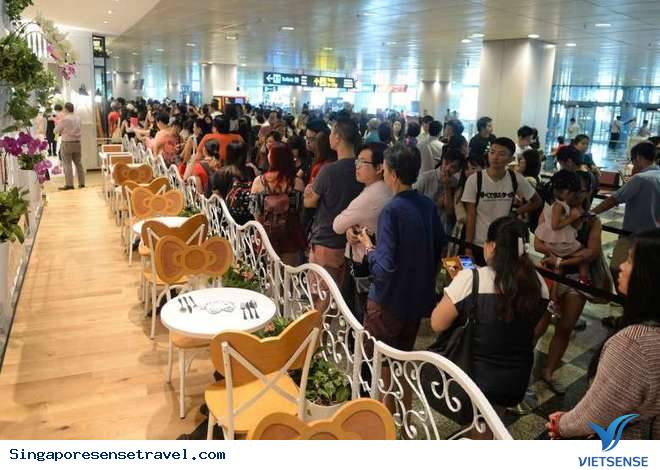 Check in quán Hello Kitty sang chảnh tại sân bay Changi của Singapore - Ảnh 12 Check in quán Hello Kitty sang chảnh tại sân bay Changi của Singapore - Ảnh 12