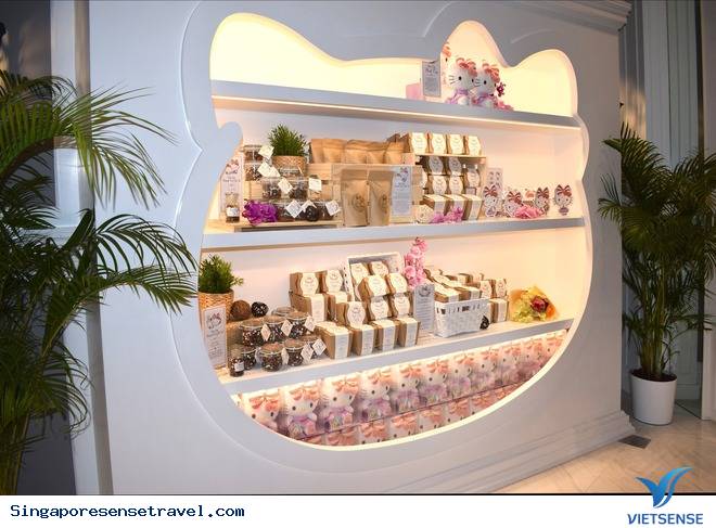 Check in quán Hello Kitty sang chảnh tại sân bay Changi của Singapore - Ảnh 2 Check in quán Hello Kitty sang chảnh tại sân bay Changi của Singapore - Ảnh 2