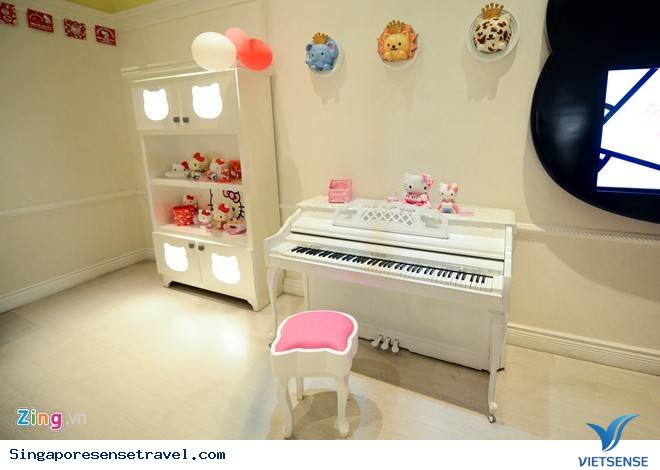 Choáng Ngợp Trước Thị Trấn Màu Hồng Của Mèo Hello Kitty - Ảnh 8