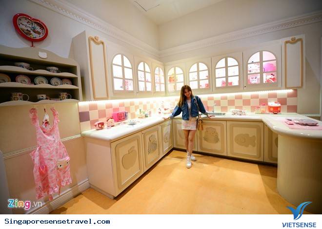 Choáng Ngợp Trước Thị Trấn Màu Hồng Của Mèo Hello Kitty - Ảnh 7