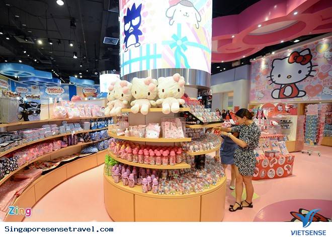Choáng Ngợp Trước Thị Trấn Màu Hồng Của Mèo Hello Kitty - Ảnh 16