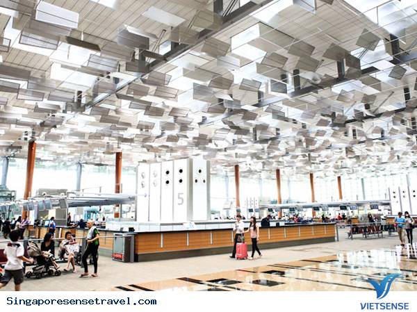 Nhà hàng tuyệt vời tại sân bay Singapore - Ảnh 1