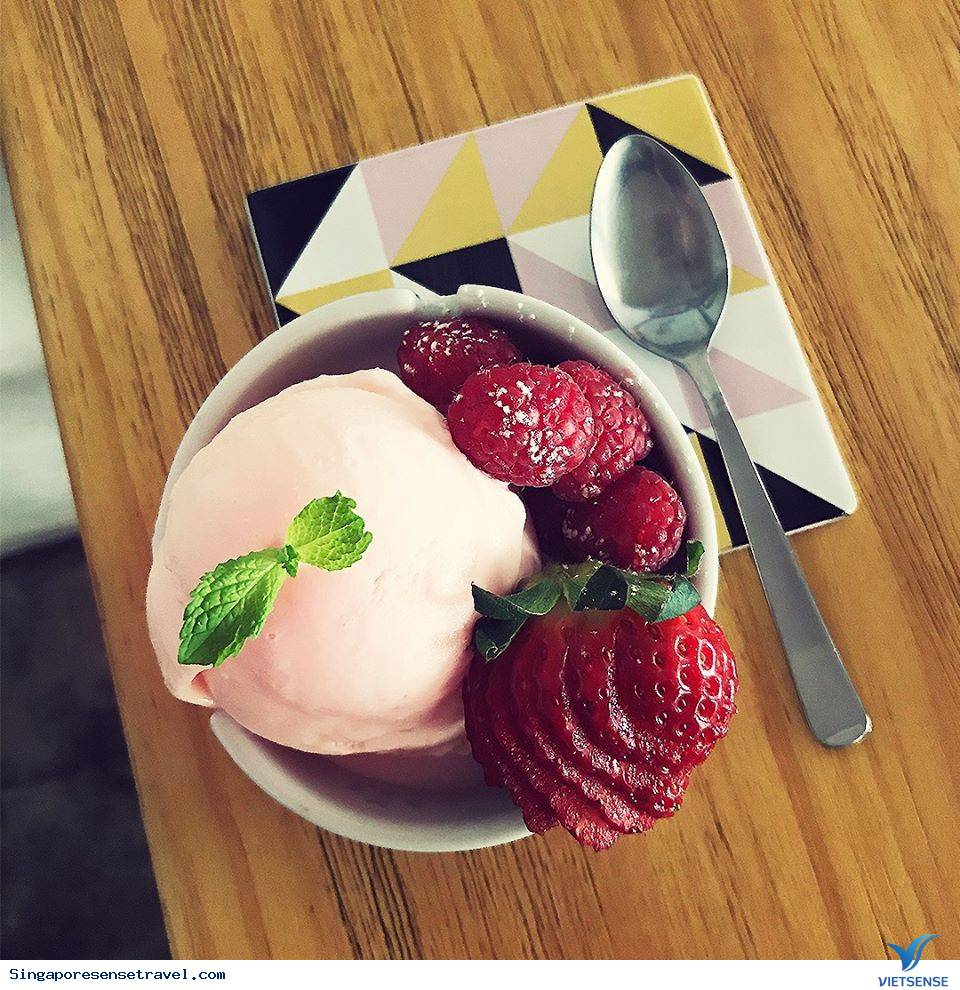 Khám phá 5 quán kem bán đến khuya tại Singapore - Ảnh 1