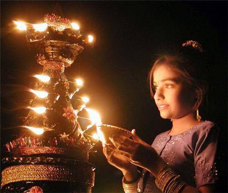 Lễ hội Deepavali - Ảnh 2 Lễ hội Deepavali - Ảnh 2