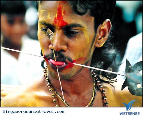 Lễ hội Thaipusam Singapore - Ảnh 1 Lễ hội Thaipusam Singapore - Ảnh 1