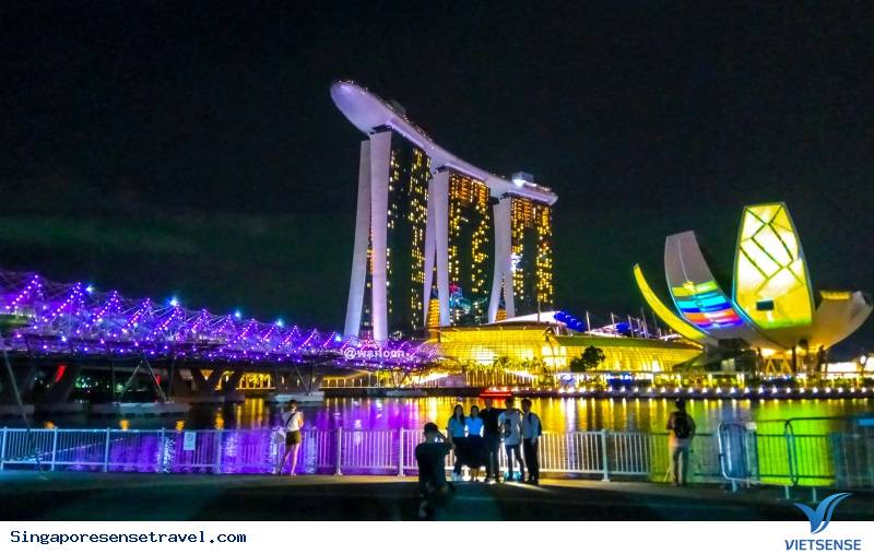 Người Singapore Chào Đón Năm Mới Tưng Bừng Như Thế Nào - Ảnh 6 Người Singapore Chào Đón Năm Mới Tưng Bừng Như Thế Nào - Ảnh 6