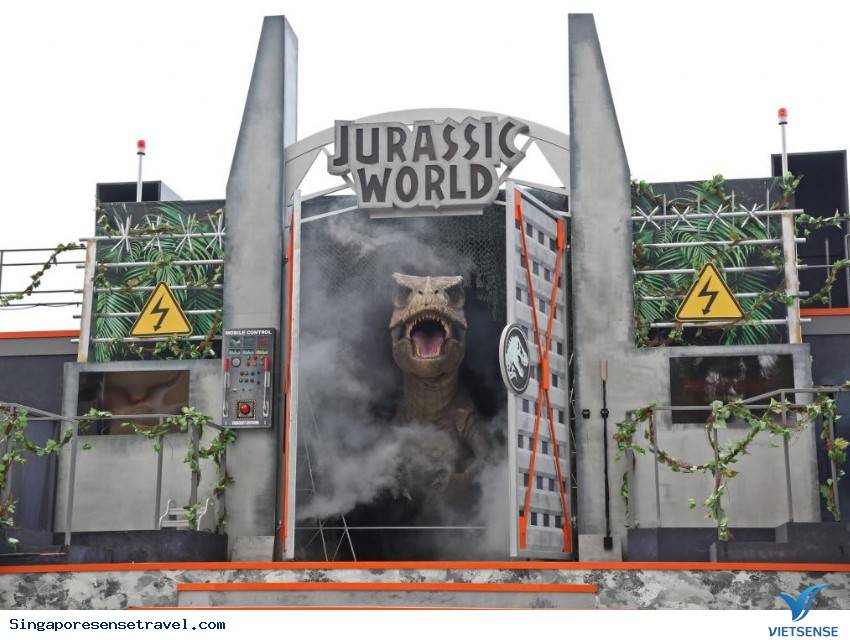 Thế giới kỷ Jura phiên bản Explore and Roar Thế giới kỷ Jura phiên bản Explore and Roar