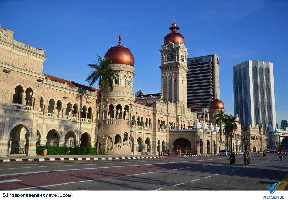 Quảng trường độc lập Merdeka tráng lệ của Malaysia - Ảnh 1 Quảng trường độc lập Merdeka tráng lệ của Malaysia - Ảnh 1