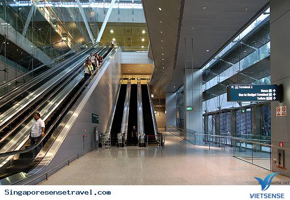 Tàu điện ngầm MRT ở Singapore - Ảnh 5