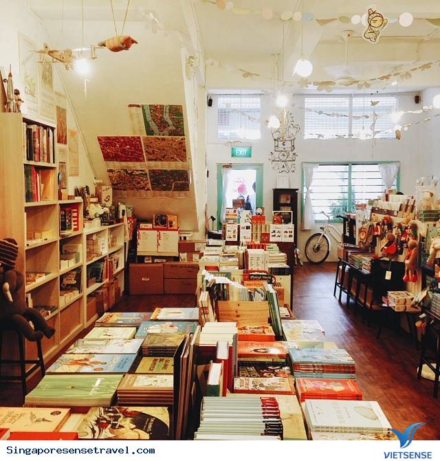 Thử Cảm Giác Bản Địa Khi Ghé Thăm Các Bookstore Tuyệt Đẹp Tại Singapore - Ảnh 3