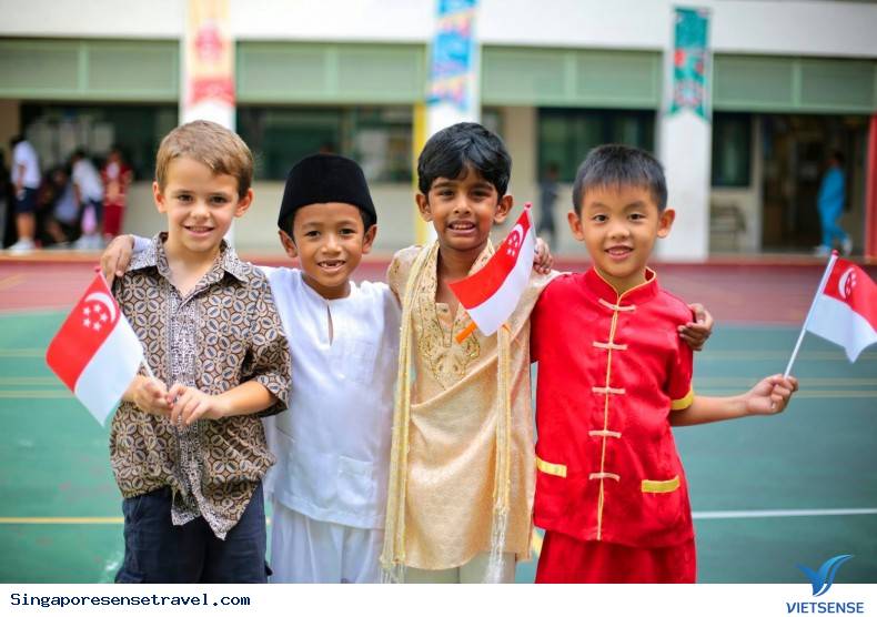 Tìm hiểu nét đặc trưng của người dân Singapore cùng Vietsense - Ảnh 1 Tìm hiểu nét đặc trưng của người dân Singapore cùng Vietsense - Ảnh 1