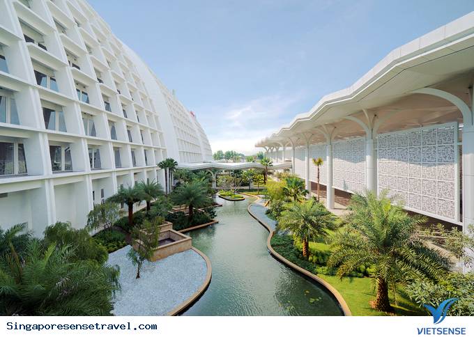 Tới Malaysia thăm khách sạn mái vòm độc đáo - Ảnh 2