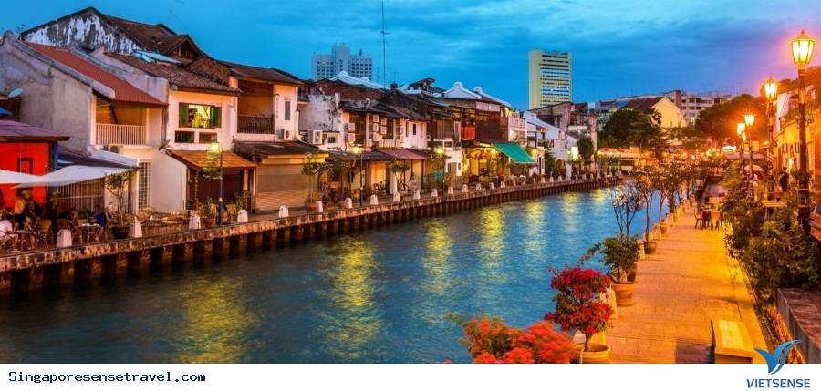 Hành trình dịp lễ 30/4 giá khuyến mãi